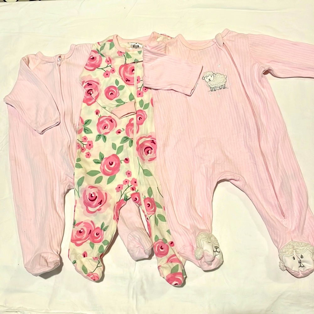 Gerber| Little Me| baby girl jammies | 0-3 months